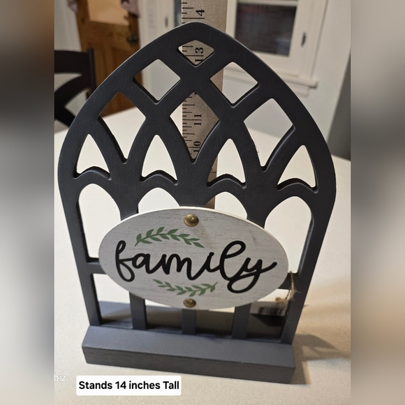 Wooden Tabletop Arch "Family" Decor Rustic Farmhouse Cathedral Window Design NWT - Picture 8 of 8